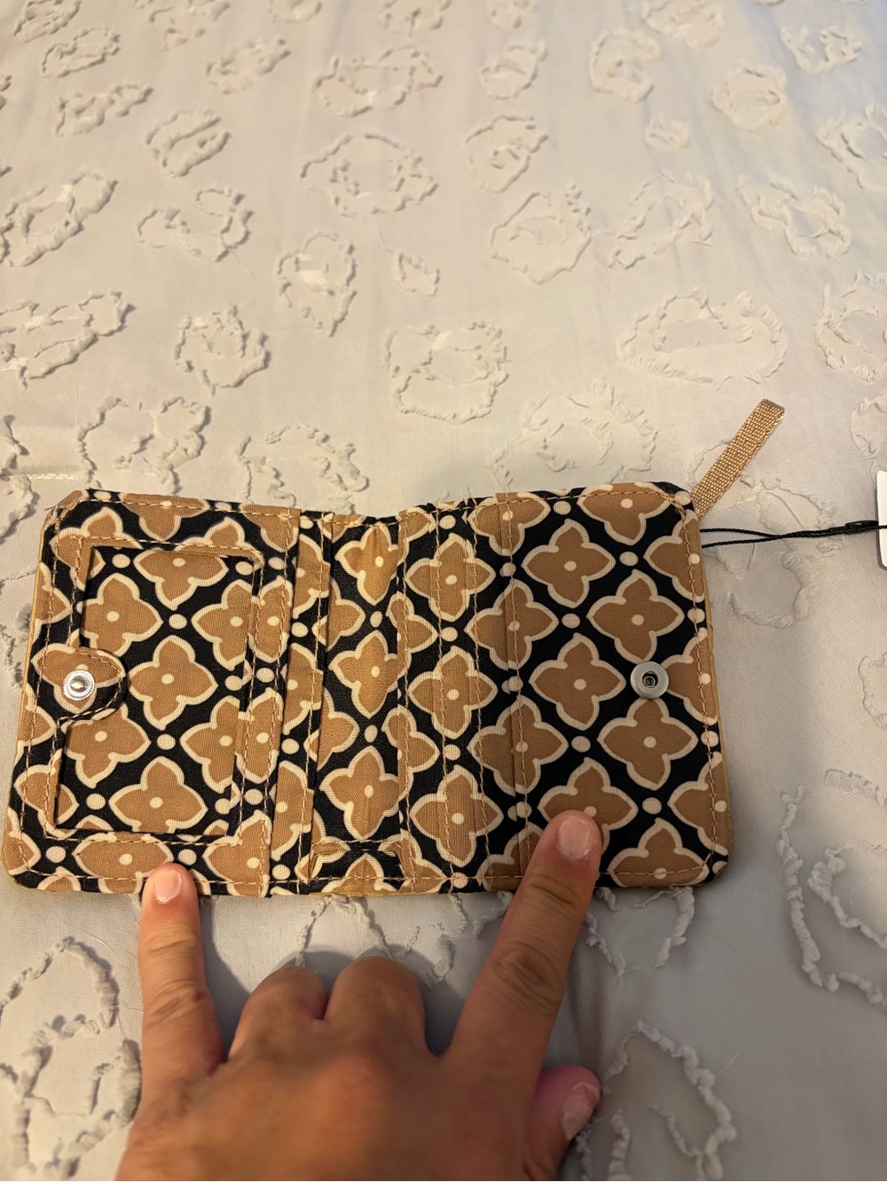 NEW NWT Vera Bradley tan nylon essential wallet black pattern light carry all